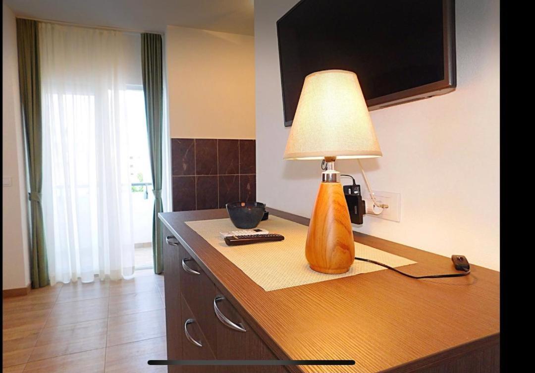 Apartments Lekic Будва Екстер'єр фото