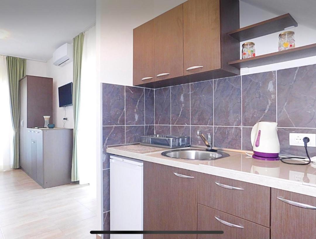 Apartments Lekic Будва Екстер'єр фото