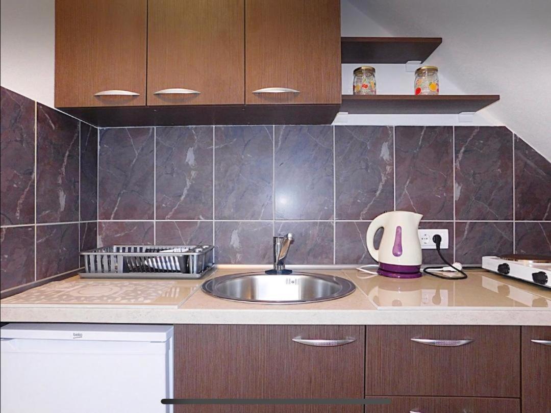 Apartments Lekic Будва Екстер'єр фото